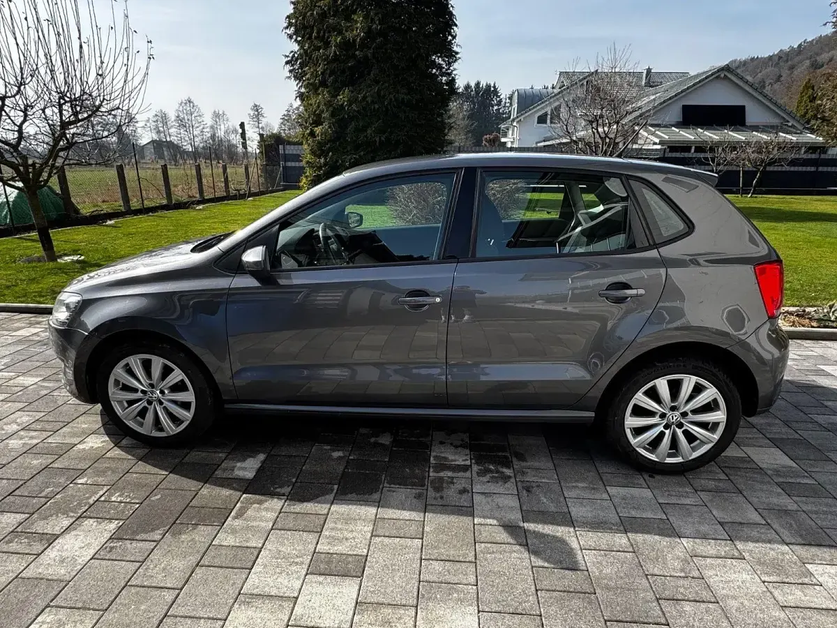 Brugt VW Polo Highline 90 HK (66 kW) 2013 Grå Hatchback