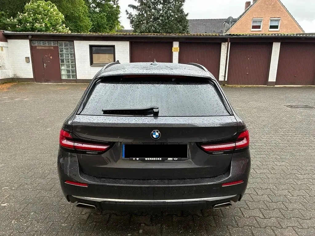 Używany BMW 530e 292 KM (214 kW) 2021 Szary Kombi