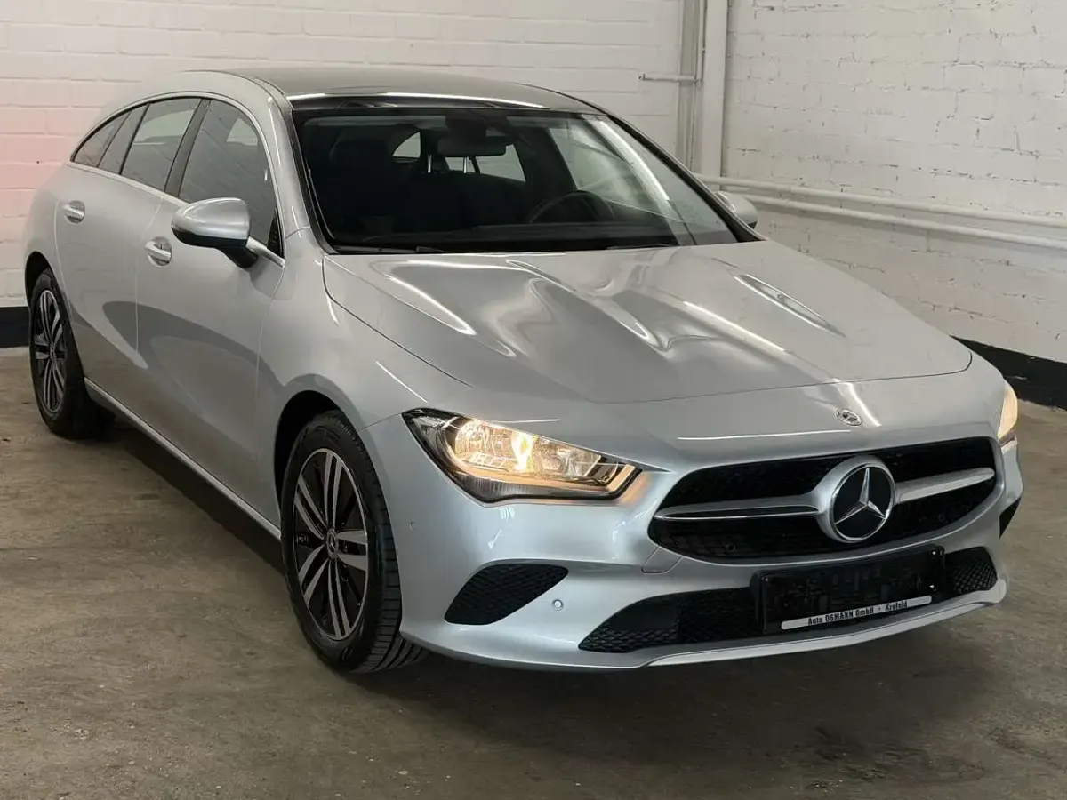 Gebraucht Mercedes CLA200 150 PS (110 kW) 2023 Iridiumsilber  metalliclack Kombi