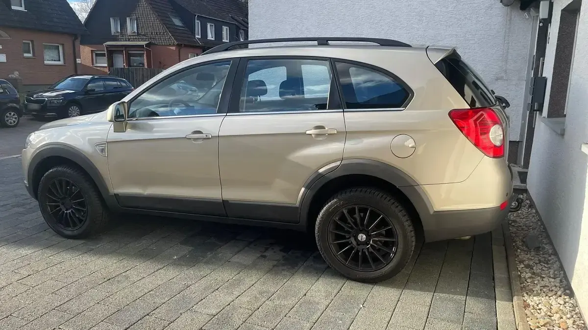 Gebraucht Chevrolet Captiva 140 PS (102 kW) 2010 Andere farben SUV