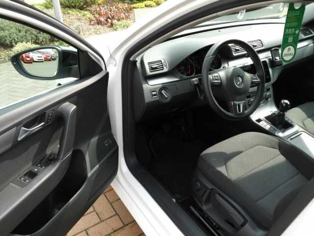 Gebraucht VW Passat Edition 140 PS (102 kW) 2014 Weiß Kombi