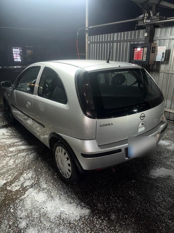 Gebraucht Opel Corsa 60 PS (44 kW) 2004 Silber Kleinwagen