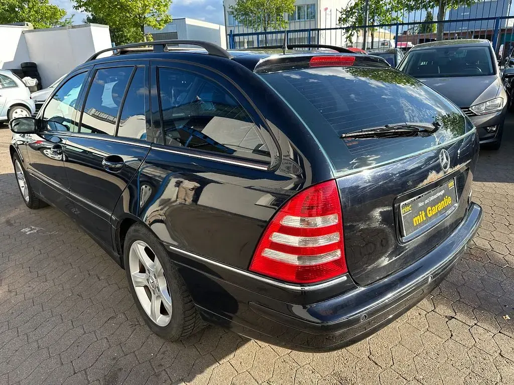 Second-hand Mercedes C220 150 CP (110 kW) 2005 Negru Break