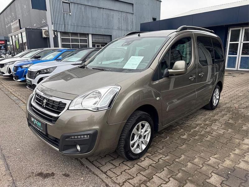 Gebraucht Peugeot Partner Tepee Allure 110 PS (80 kW) 2016 Grau Van / Kleinbus