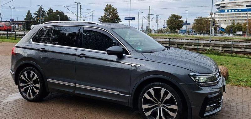 Gebraucht VW Tiguan Highline 150 PS (110 kW) 2019 Grau SUV