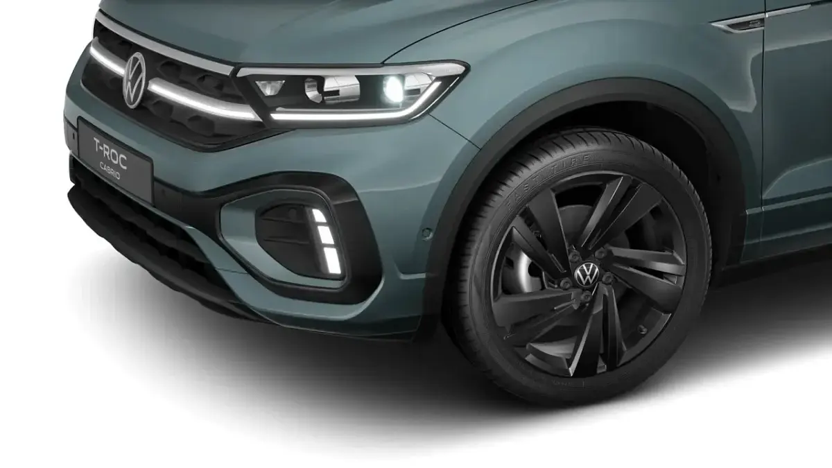 Używany VW T-Roc 150 KM (110 kW) 2025 Niebieski SUV