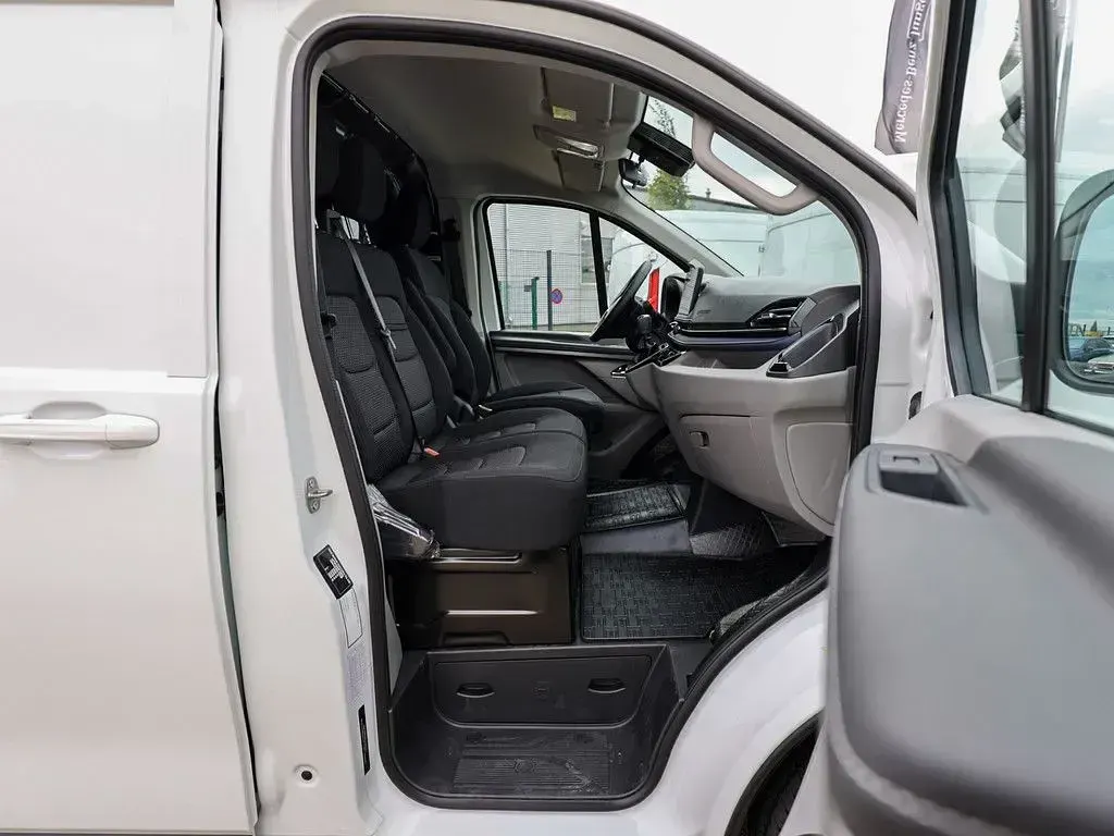 Neu Maxus V70 147 PS (108 kW) 2025 Weiss / warm white Van