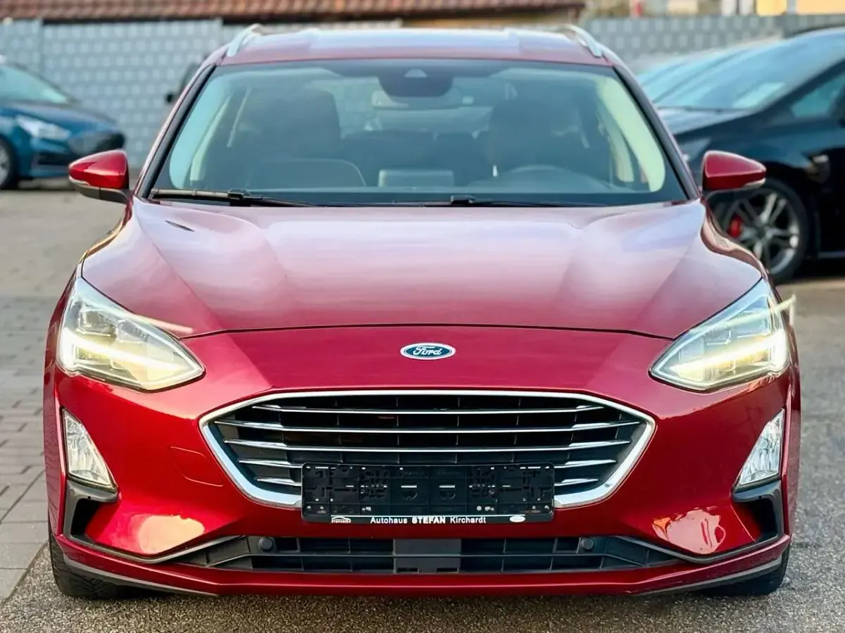 Używany Ford Focus Titanium 150 KM (110 kW) 2019 Czerwony Kombi