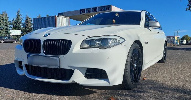 Weiß Gebraucht 2012 BMW M550 Sport Line Limousine | 14.995 € (Superpreis) - Bild 1/4
