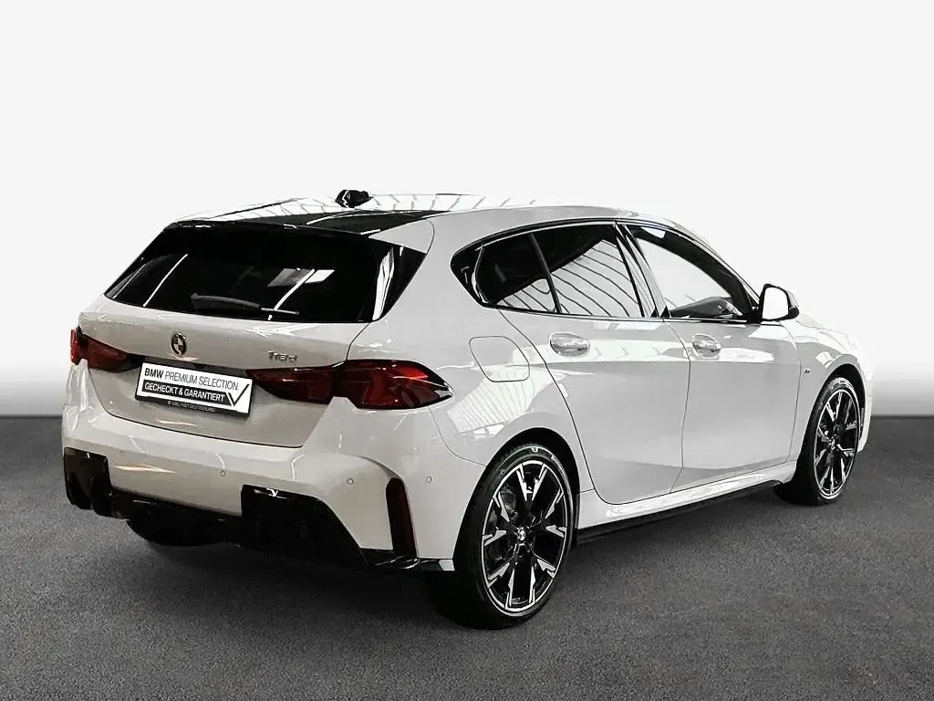 Gebraucht BMW 118 Performance 150 PS (110 kW) 2025 Alpinweiß Kleinwagen