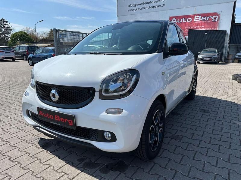 Second-hand Smart ForFour Basis 90 CP (66 kW) 2015 Negru Hatchback