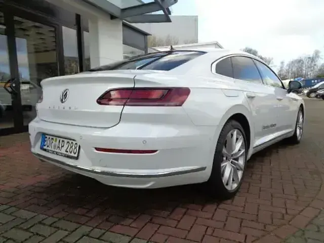 Gebraucht VW Arteon Elegance 150 PS (110 kW) 2018 Weiß Limousine