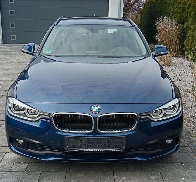 Gebraucht BMW 320 190 PS (139 kW) 2019 Blau Kombi