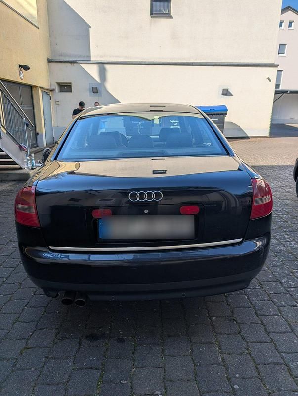 Gebraucht Audi A6 170 PS (125 kW) 2002 Blau Limousine