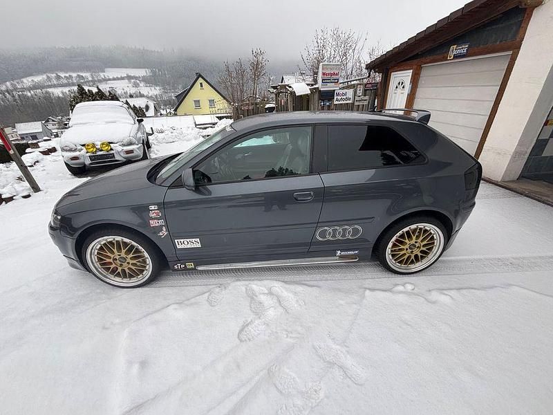 Gebraucht Audi A3 Ambition 250 PS (183 kW) 2003 Grau Limousine