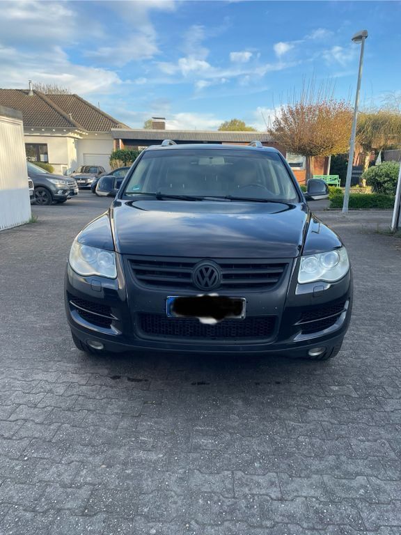 Schwarz Gebraucht 2008 VW Touareg Individual SUV | 5.500 € (Superpreis) - Bild 1/4