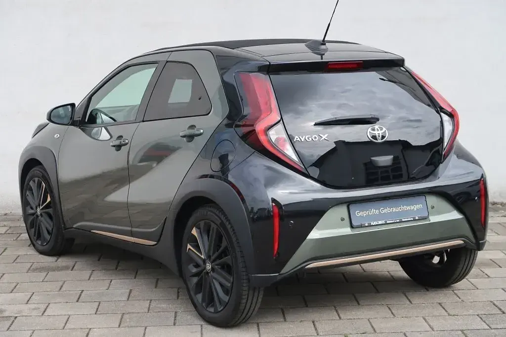 Gebraucht Toyota Aygo X Style 72 PS (52 kW) 2022 Grün SUV