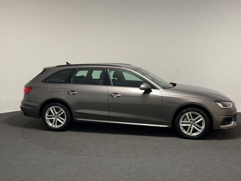 Gebraucht Audi A4 Advanced 204 PS (150 kW) 2020 Grau Kombi