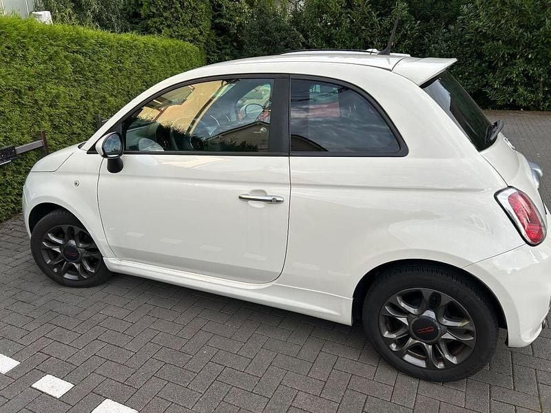Weiß Gebraucht 2015 Fiat 500S S Kleinwagen | 6.900 € (Guter Preis) - Bild 1/4