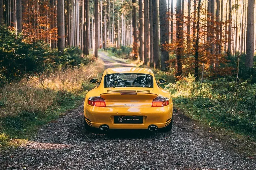 Gebraucht Porsche 996 Turbo 420 PS (308 kW) 2001 Gelb Coupé