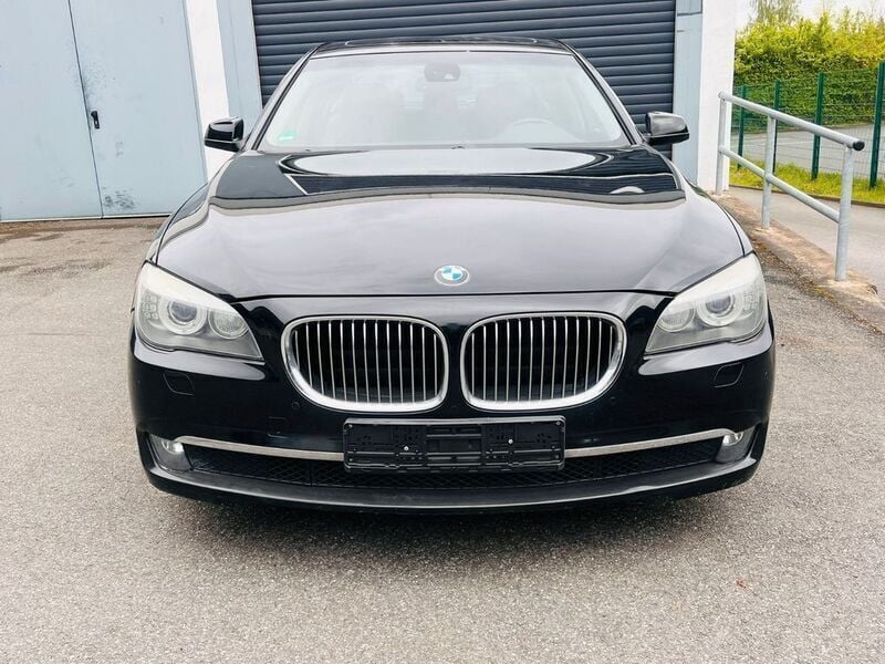 Gebraucht BMW 730 Sport Line 245 PS (180 kW) 2009 Schwarz Limousine