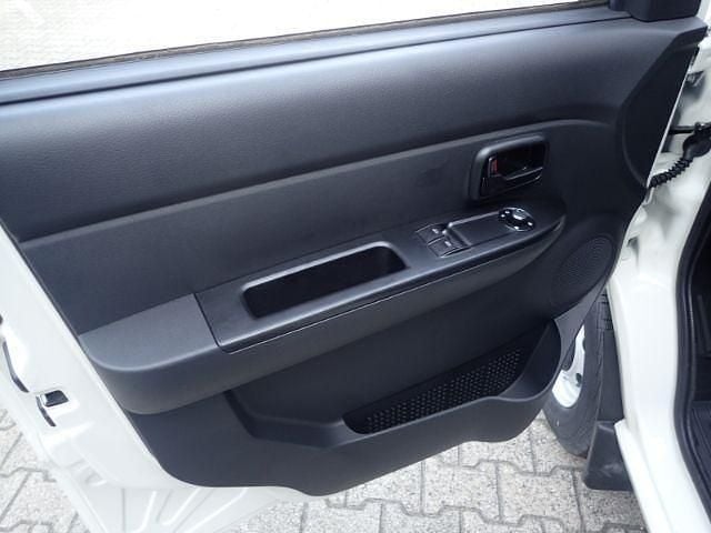 Gebraucht Piaggio Porter 106 PS (77 kW) 2024 Weiß Kombi