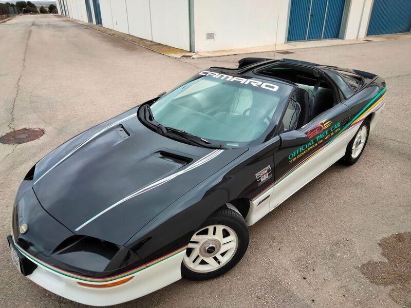 Schwarz Gebraucht 1993 Chevrolet Camaro | 17.500 € - Bild 1/4