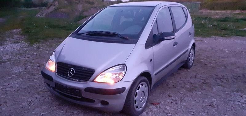 Gebraucht Mercedes A160 102 PS (75 kW) 2002 Silber Van / Kleinbus