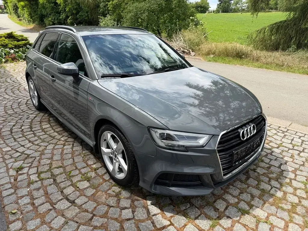 Gebraucht Audi A3 S-Line 150 PS (110 kW) 2017 Grau Limousine