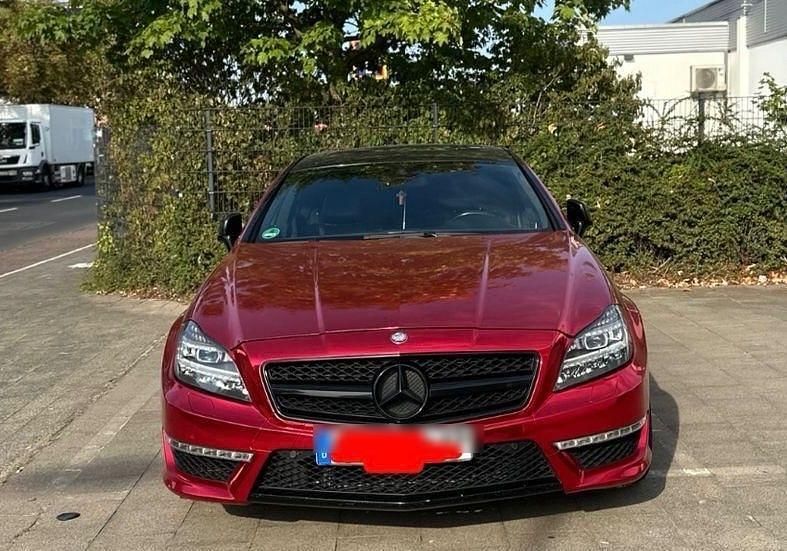 Schwarz Gebraucht 2013 Mercedes CLS63 AMG AMG Coupé | 22.222 € - Bild 1/4