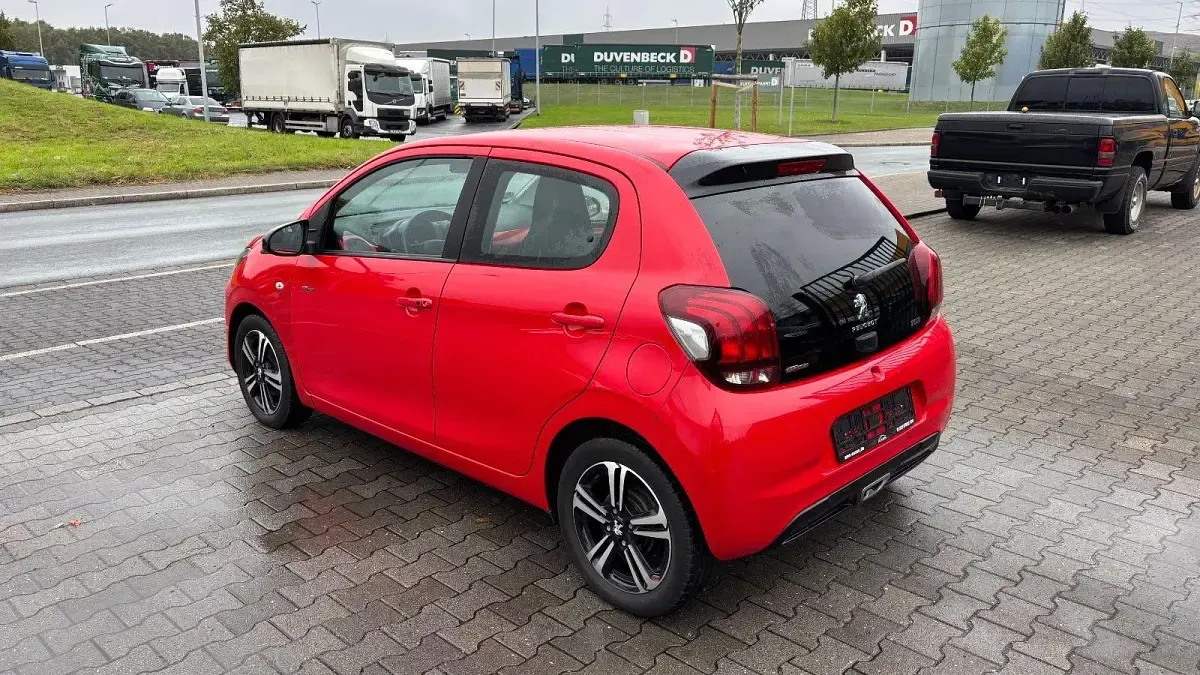 Gebraucht Peugeot 108 Style 82 PS (60 kW) 2017 Rot Kleinwagen