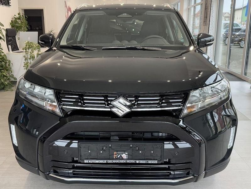 Neu Suzuki Vitara Comfort+ 110 PS (80 kW) 2025 Schwarz SUV