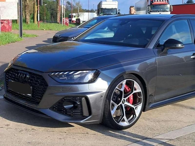 Gebraucht Audi RS4 Competition 450 PS (330 kW) 2024 Grau Kombi