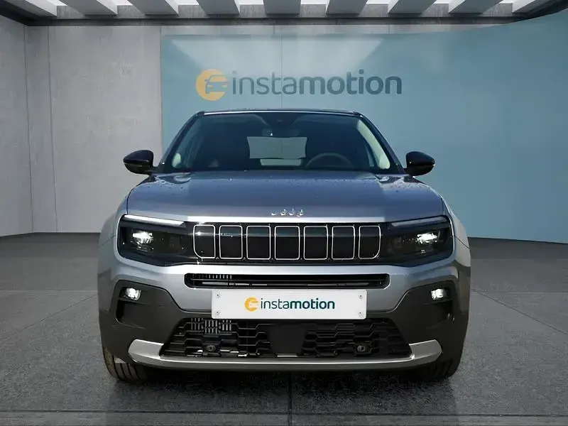 Neu Jeep Avenger Summit 110 PS (80 kW) 2026 Grau SUV