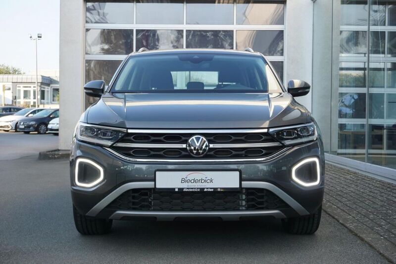 Gebraucht VW T-Roc Active 150 PS (110 kW) 2024 Grau SUV