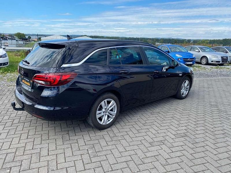 Gebraucht Opel Astra Business 136 PS (100 kW) 2019 Tiefsee blau Kombi