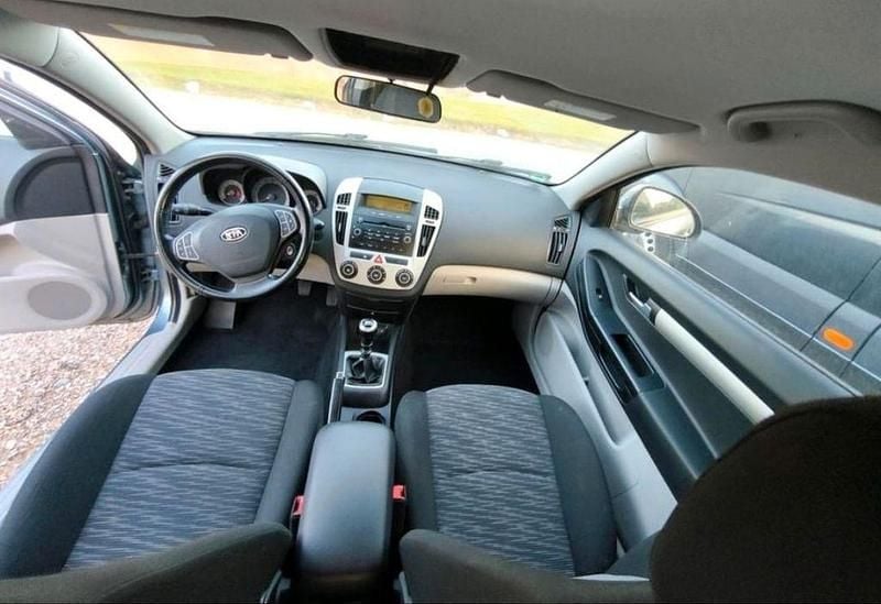 Gebraucht Kia Ceed EX 122 PS (89 kW) 2008 Blau Kleinwagen