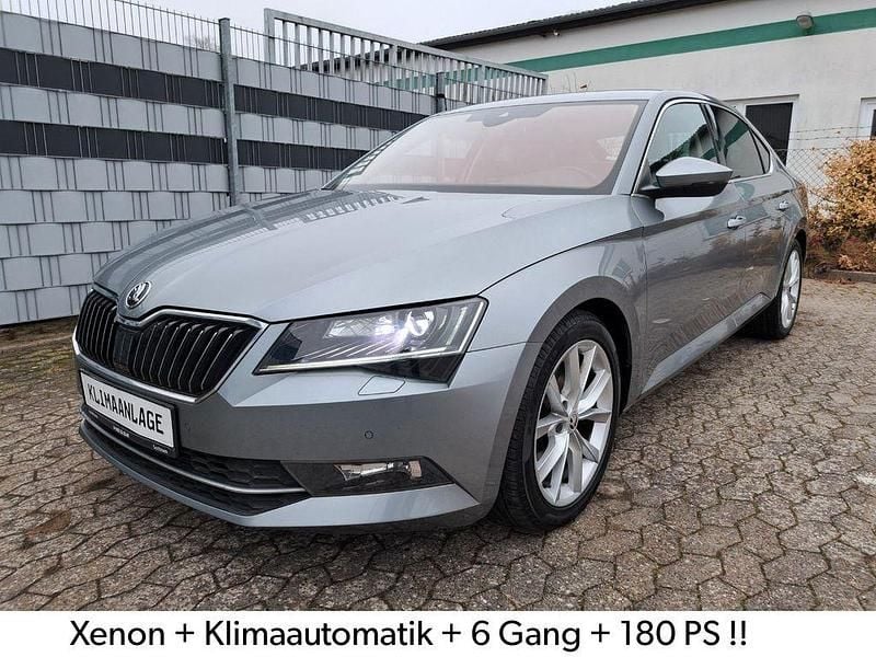 Grau Gebraucht 2016 Skoda Superb Style Limousine | 13.999 € (Guter Preis) - Bild 1/4