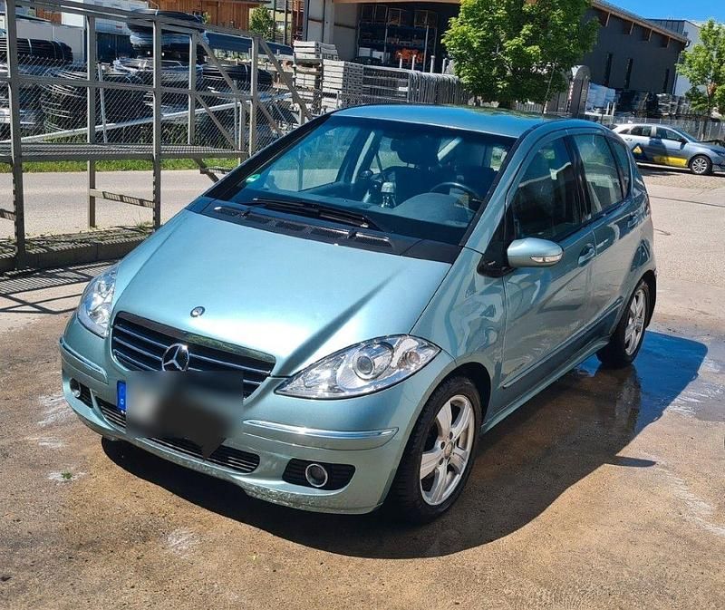 Blau Gebraucht 2005 Mercedes A170 Avantgarde Kleinwagen | 1.390 € (Superpreis) - Bild 1/4