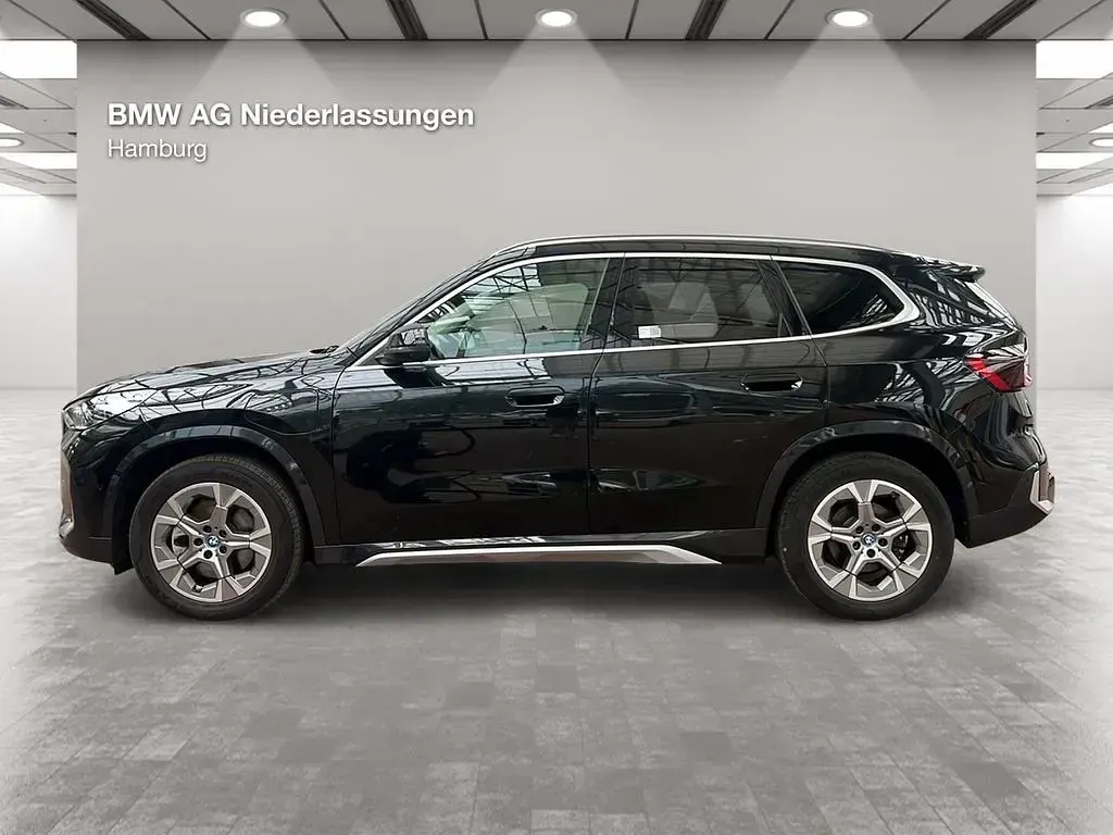 Gebraucht BMW X1 Sport Line 150 PS (110 kW) 2023 Schwarz SUV