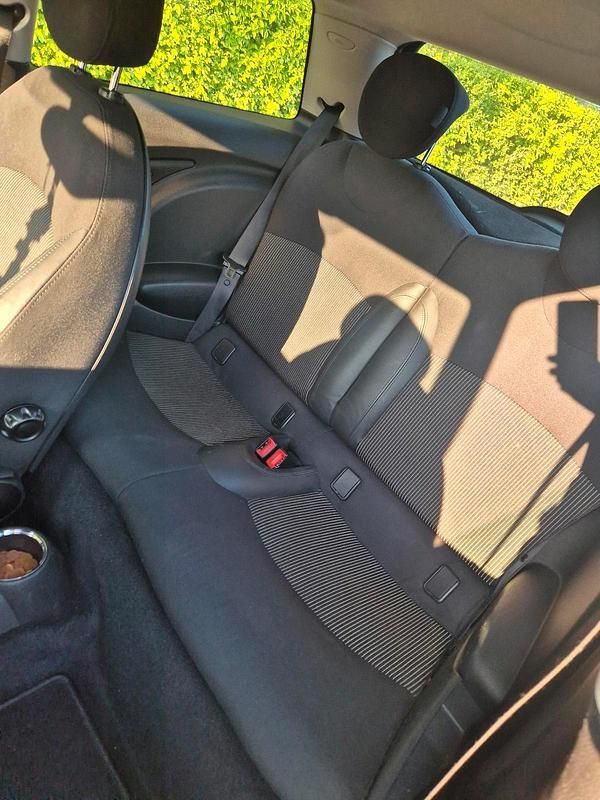 Second-hand Mini Cooper 2007 Negru Hatchback