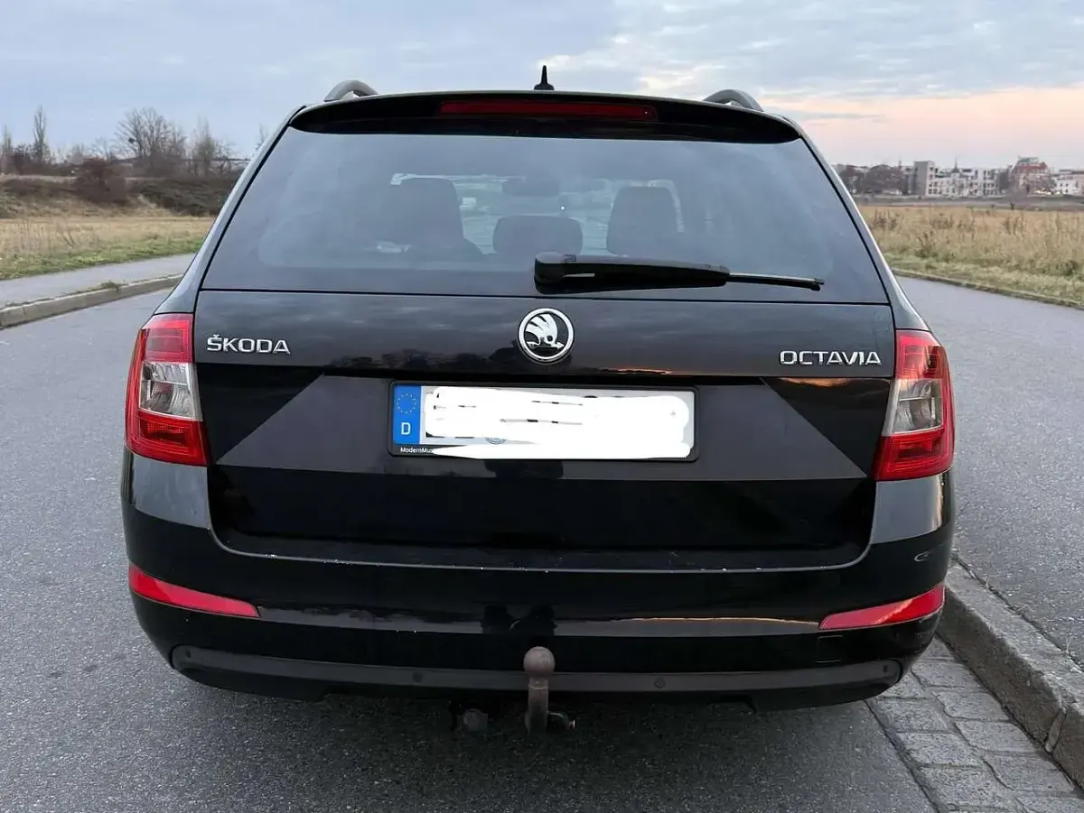Gebraucht Skoda Octavia Style 150 PS (110 kW) 2016 Schwarz Kombi