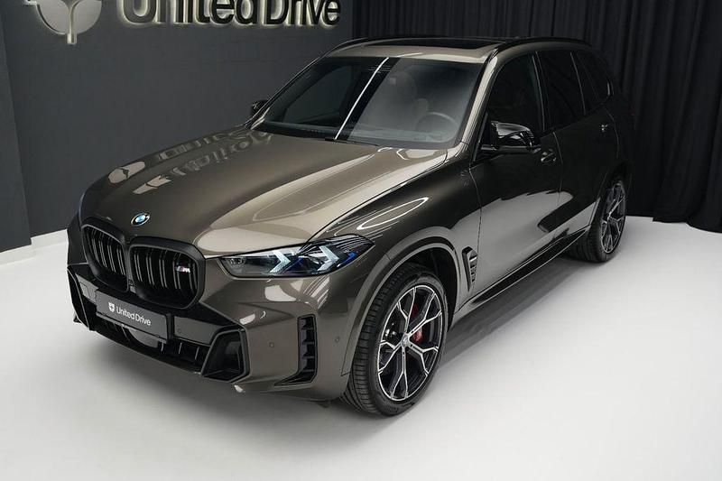 Gebraucht BMW X5 M Sport 530 PS (389 kW) 2024 Grün SUV