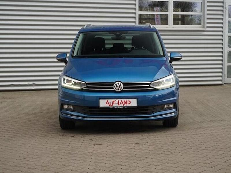 Gebraucht VW Touran Highline 150 PS (110 kW) 2019 Blau Van / Kleinbus