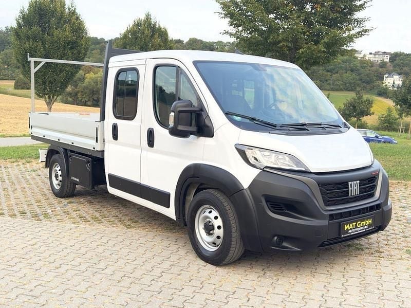 Weiß Gebraucht 2022 Fiat Ducato Van | 29.990 € (Fairer Preis) - Bild 1/4