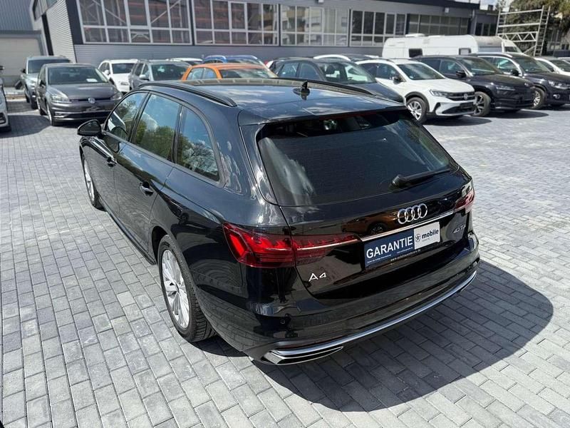 Second-hand Audi A4 Advanced 204 CP (150 kW) 2023 Negru Break