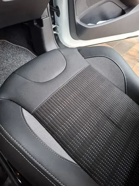 Gebraucht Peugeot 2008 Active 110 PS (80 kW) 2016 Weiß SUV