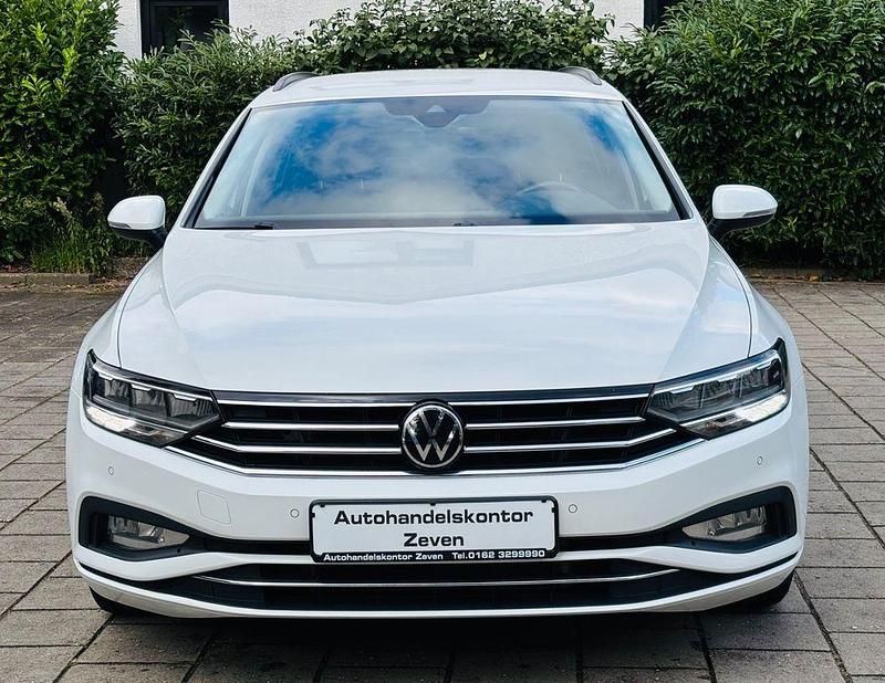 Weiß Gebraucht 2021 VW Passat Business Kombi | 15.000 € (Superpreis) - Bild 1/4