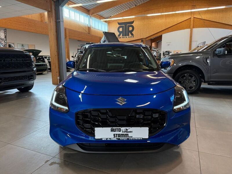 Neu Suzuki Swift Comfort 83 PS (61 kW) 2025 Blau Kleinwagen