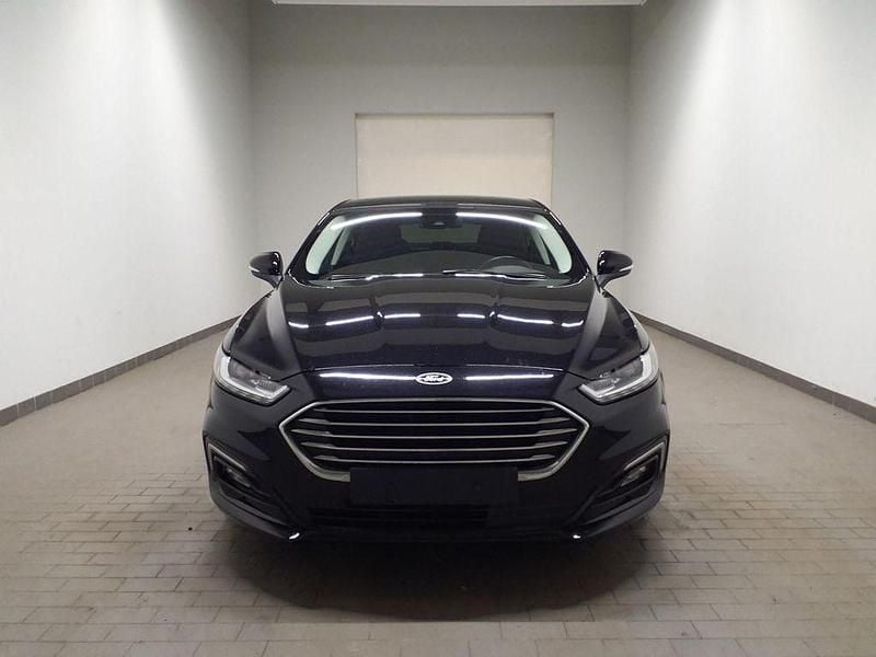 Gebraucht Ford Mondeo 150 PS (110 kW) 2022 Schwarz Limousine